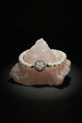 Bracciale con Perle Coltivate e Ciondolo Cameo Floreale